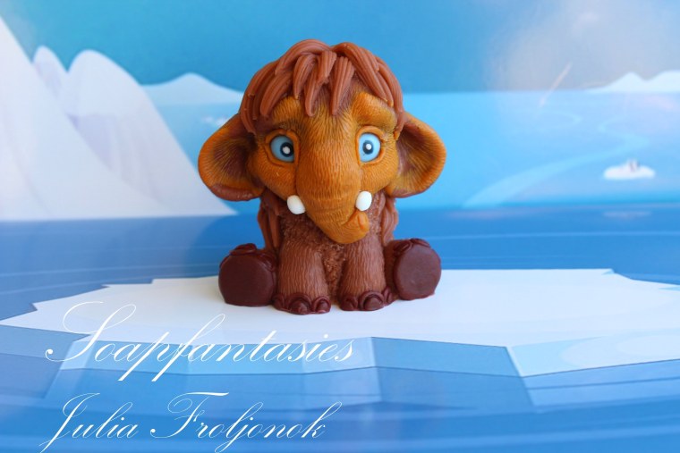 Мамонтенок на льдине