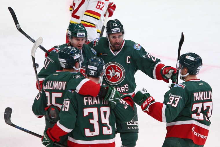 АК Барс Куньлунь ред Стар