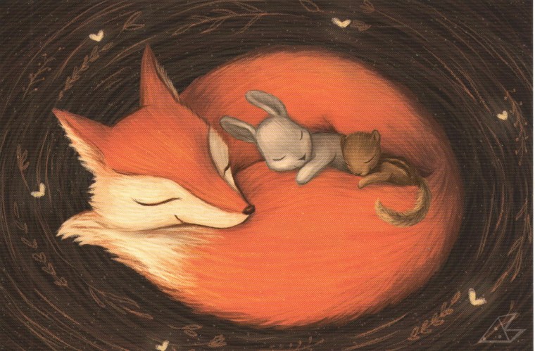 Лисенок спит клубочком