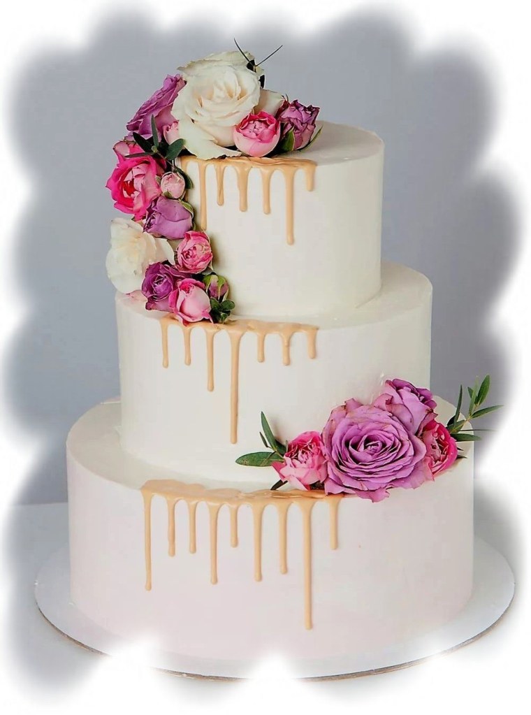 Нежный свадебный торт