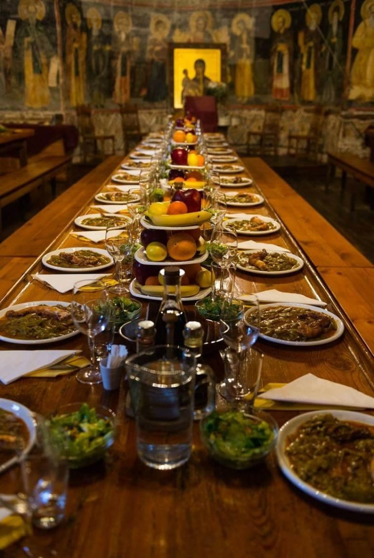 Монах Афонский трапезная