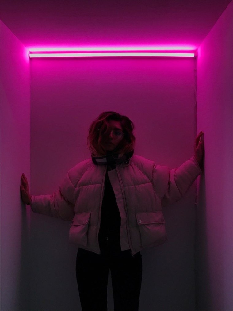 Эстетика неонового цвета