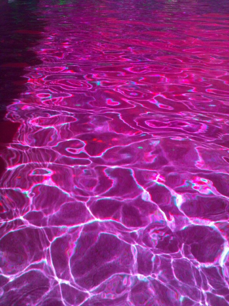 Неоновый розовый