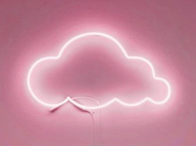 Неоновая вывеска облако