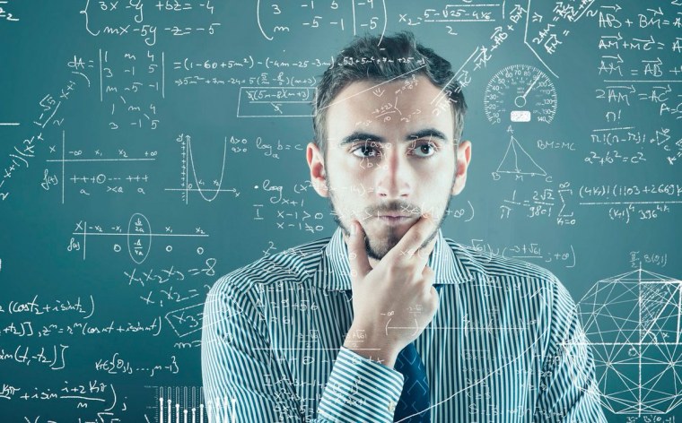 Человек думает