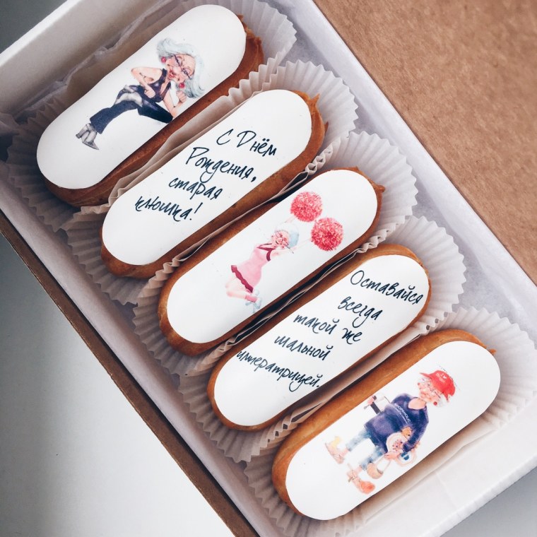 Эклеры на день рождения с надписями