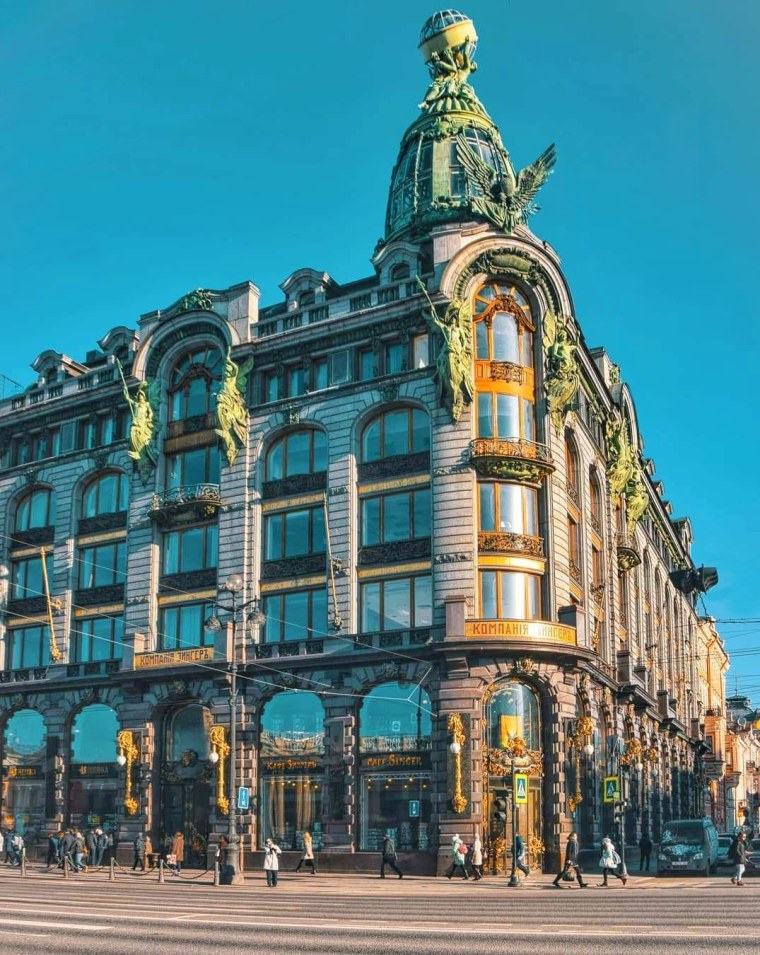 Здание Зингер в Санкт-Петербурге