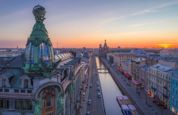 Дом Зингера в Санкт-Петербурге