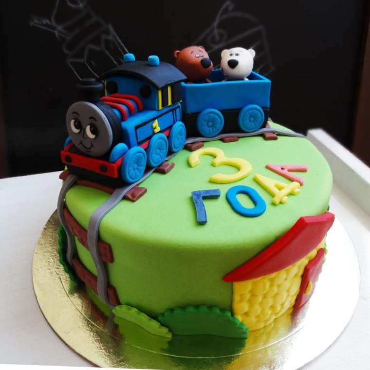 Торт паровоз Томас