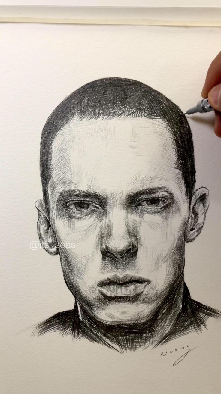 Портрет Эминема карандашом