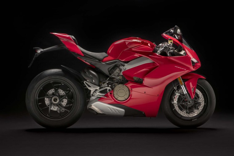 Мотоцикл Ducati Panigale v4