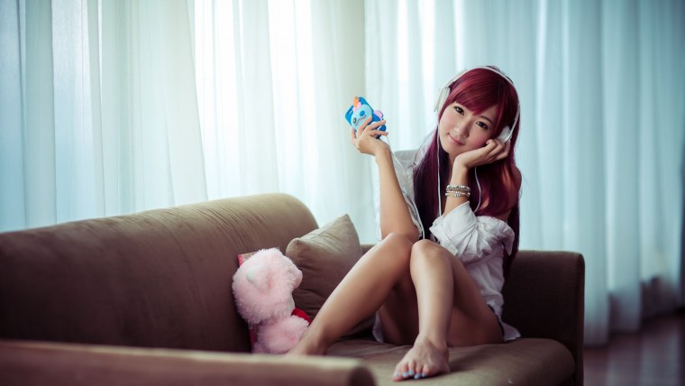 Японская рыжая модель