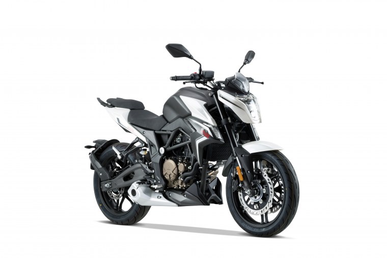 Мотоцикл нейкед