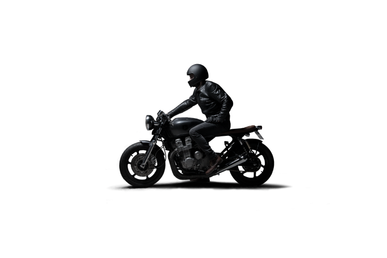 Мотоциклист на белом фоне