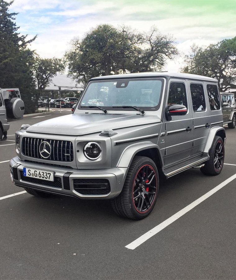 Mercedes g63 AMG серый