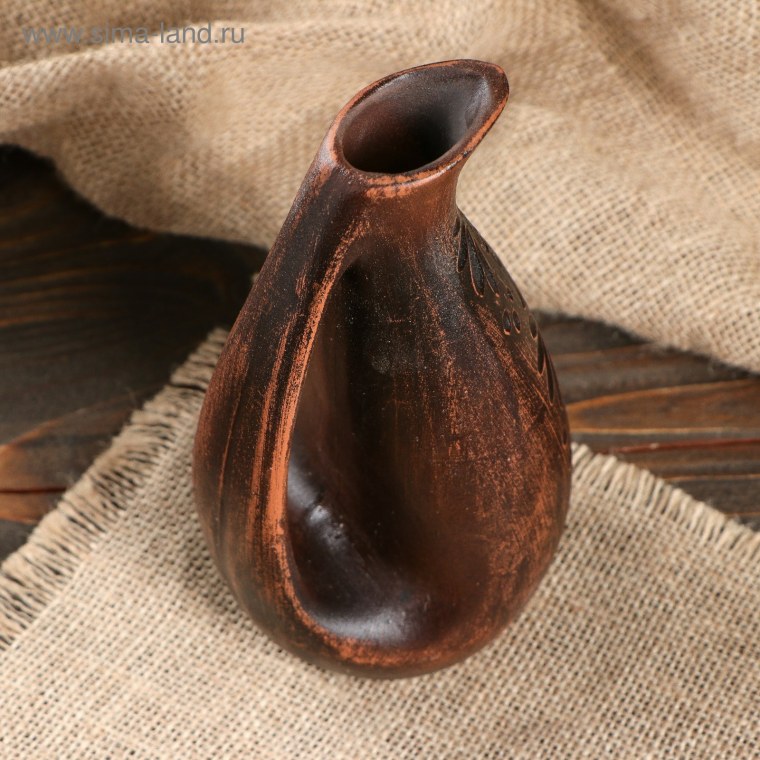 Глиняный кувшин