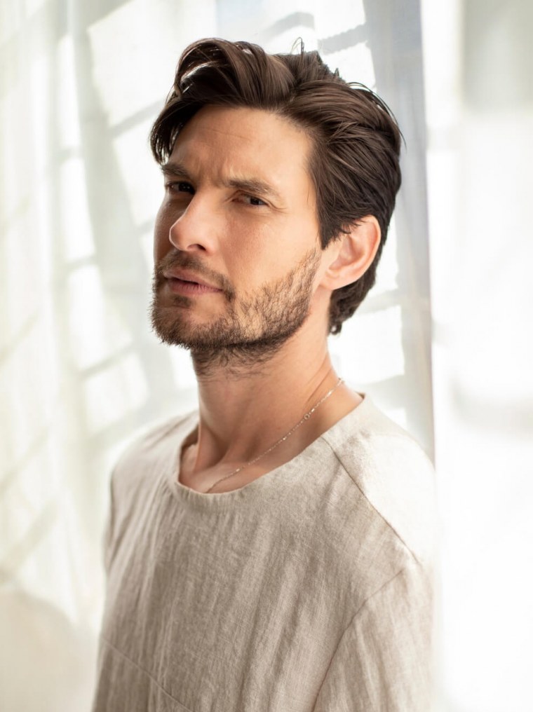 Бен Барнс премьер