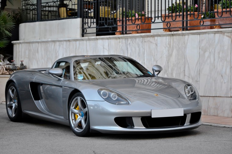 Автомобиль Porsche Carrera gt