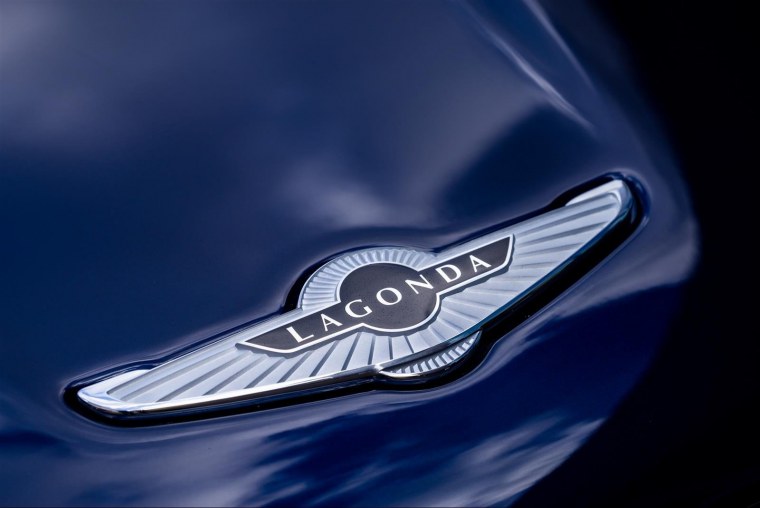 Астон Мартин лого