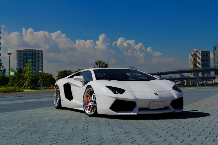 Lamborghini Aventador lp700-4 красный
