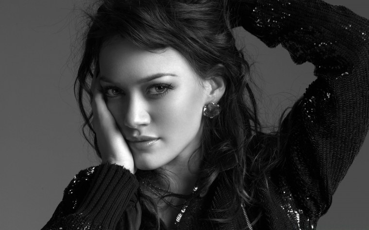 Хилари Дафф брюнетка