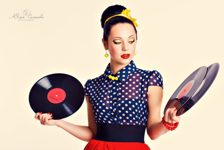 Nina Synthwave певица