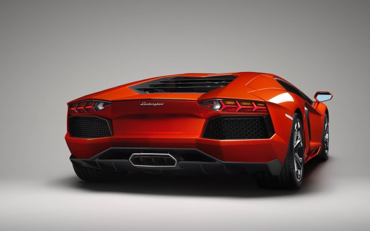 Lamborghini Aventador lp700-4 2011