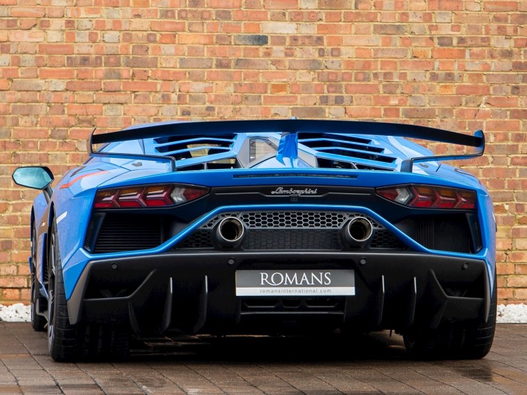 Lamborghini Aventador SVJ