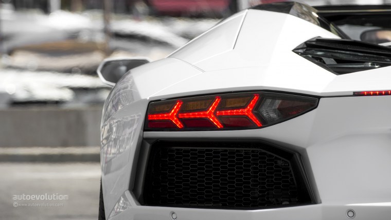 Фары Ламборджини авентадор