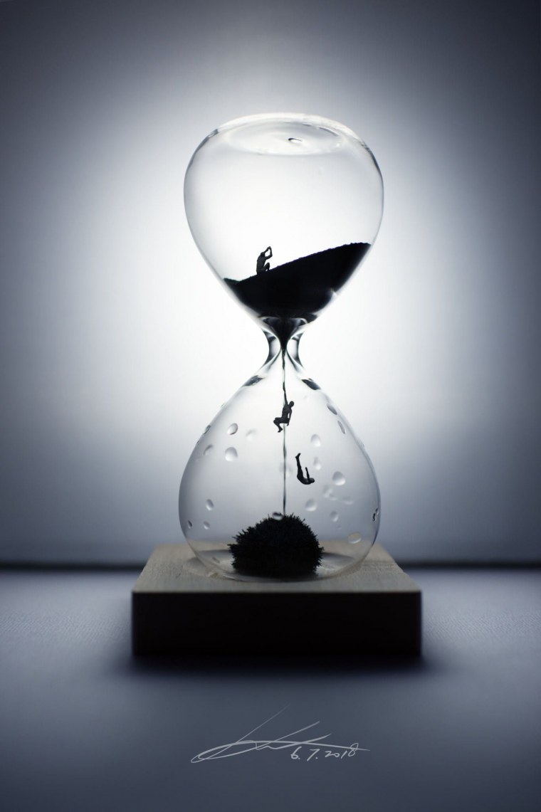 Лампочка сюрреализм