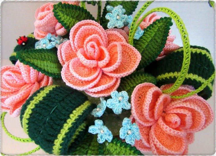 Вязаные цветы крючком