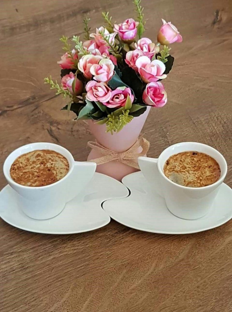 Доброе утро две чашки кофе