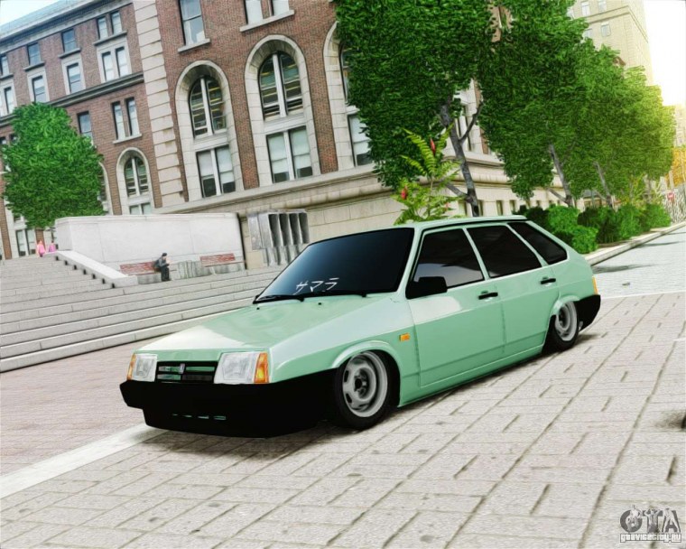 Lada Priora stance
