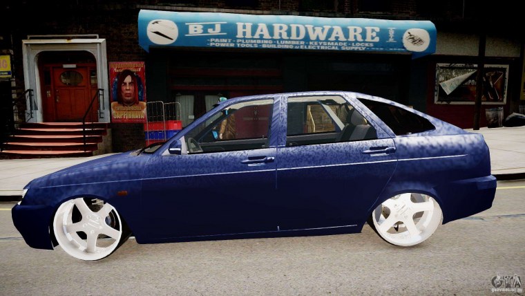 Лада Приора заньижынае