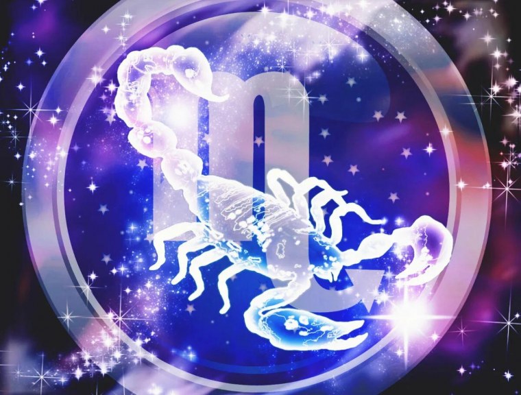 Скорпион значок