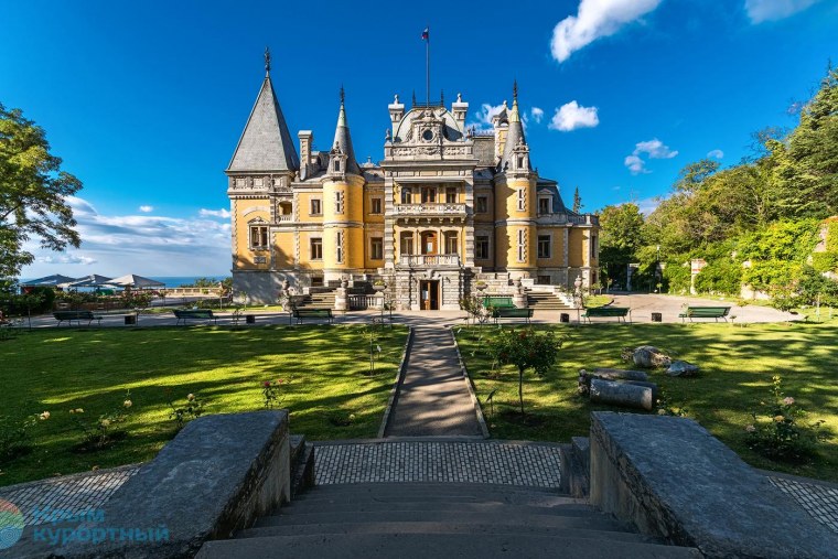 Дворец Екатерины в Санкт-Петербурге