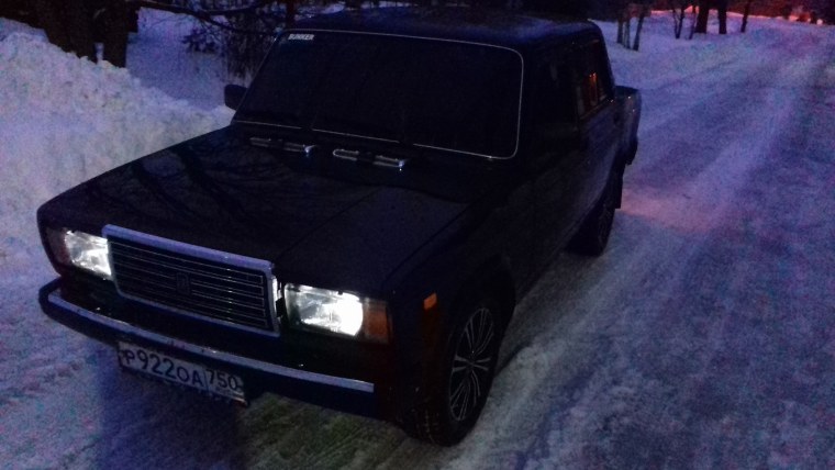 Жига ВАЗ 2107 черная