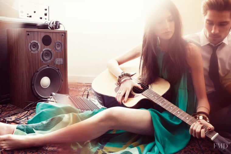 Девочка с гитарой Эстетика