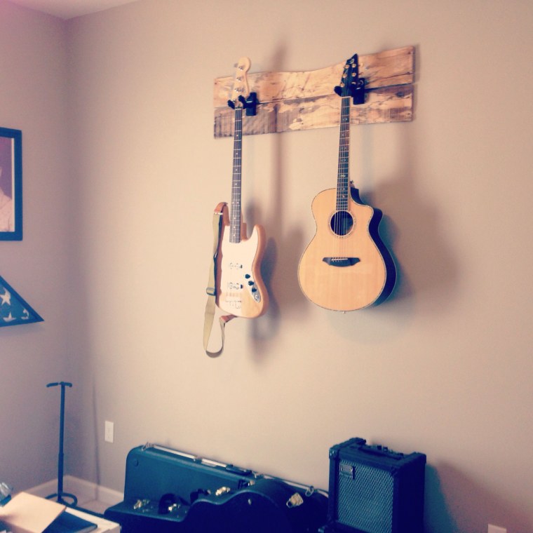 Электрогитара в темноте