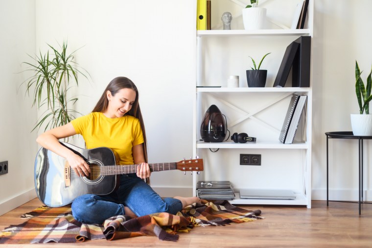 Наклейка на стену гитара