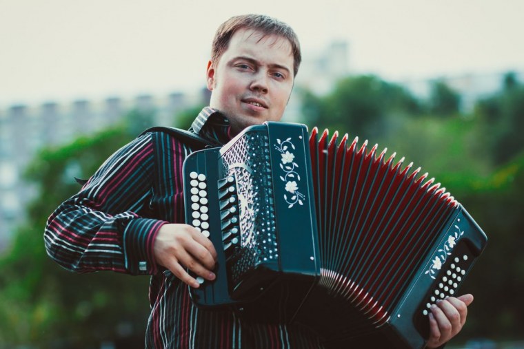 Александр Поляков гармонист