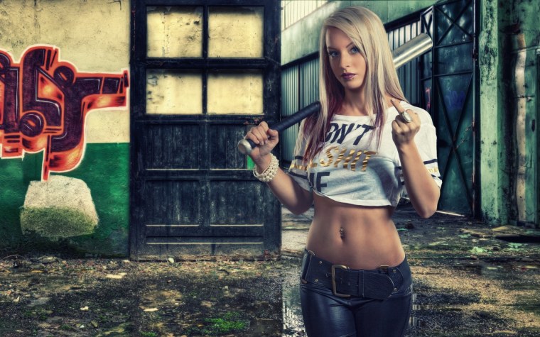 Девочка с факью картинки