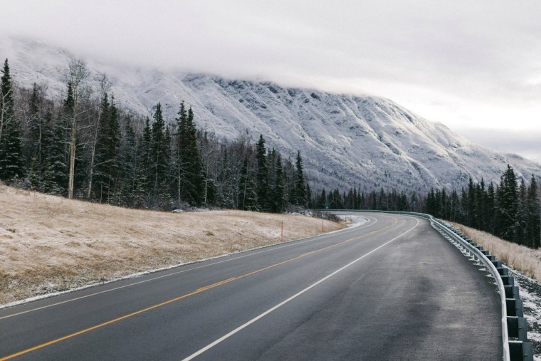 Тротуар с боку