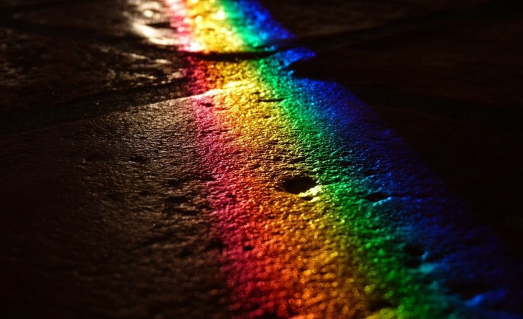 Яркие краски