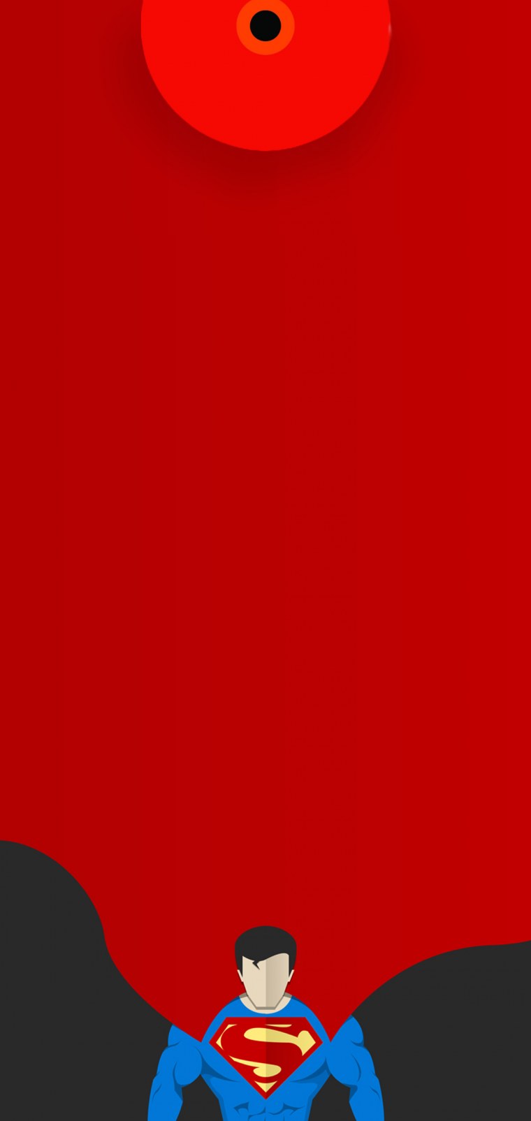 Человек паук висит на паутине