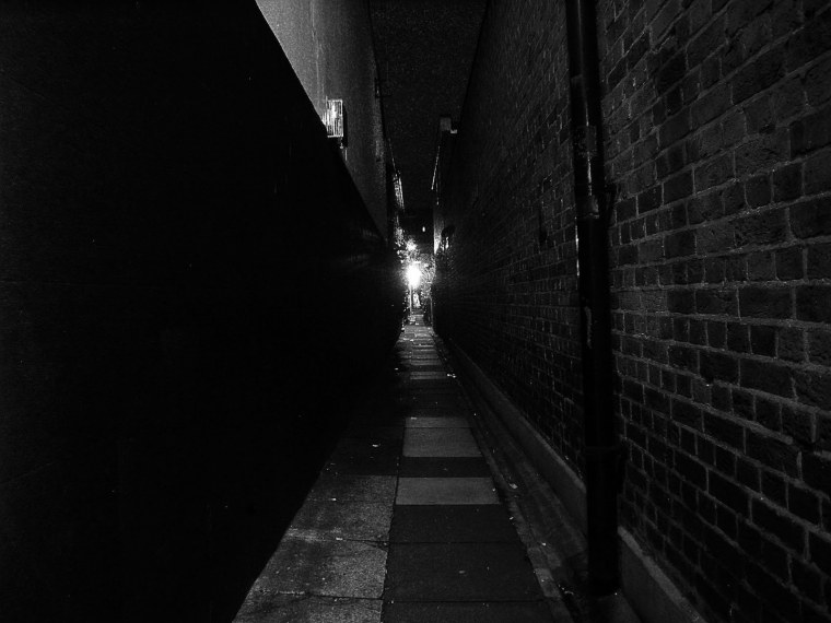 Темный переулок Лос Анджелес