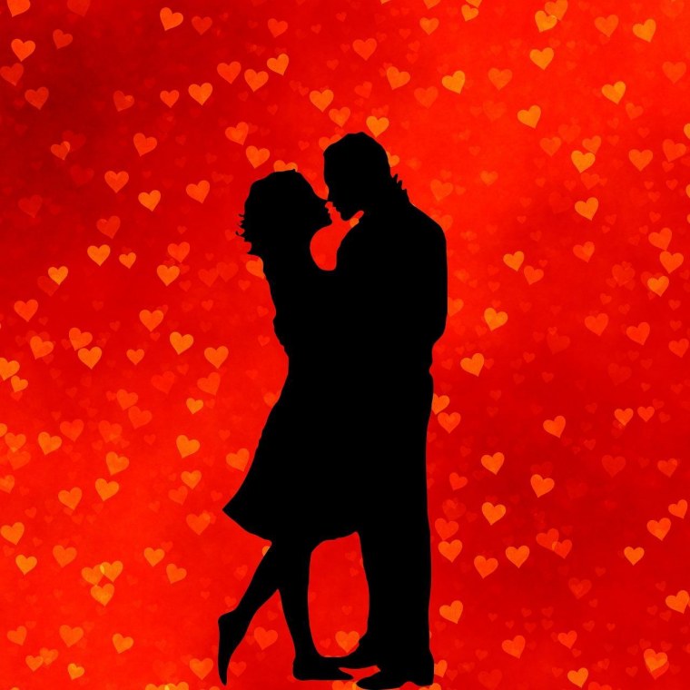 Двое влюбленных силуэт