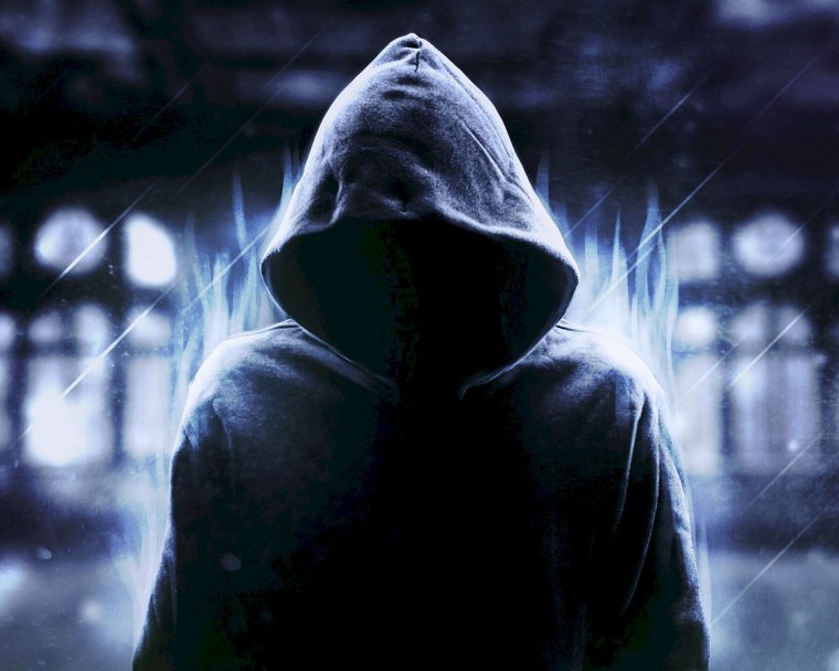 Девушка с черными глазами арт