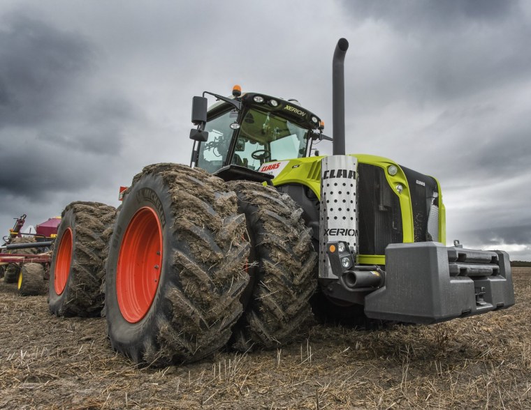 Трактор CLAAS Xerion