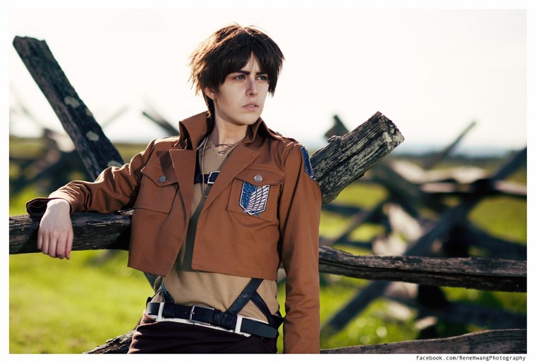 Косплей Эрен Йегер Титан